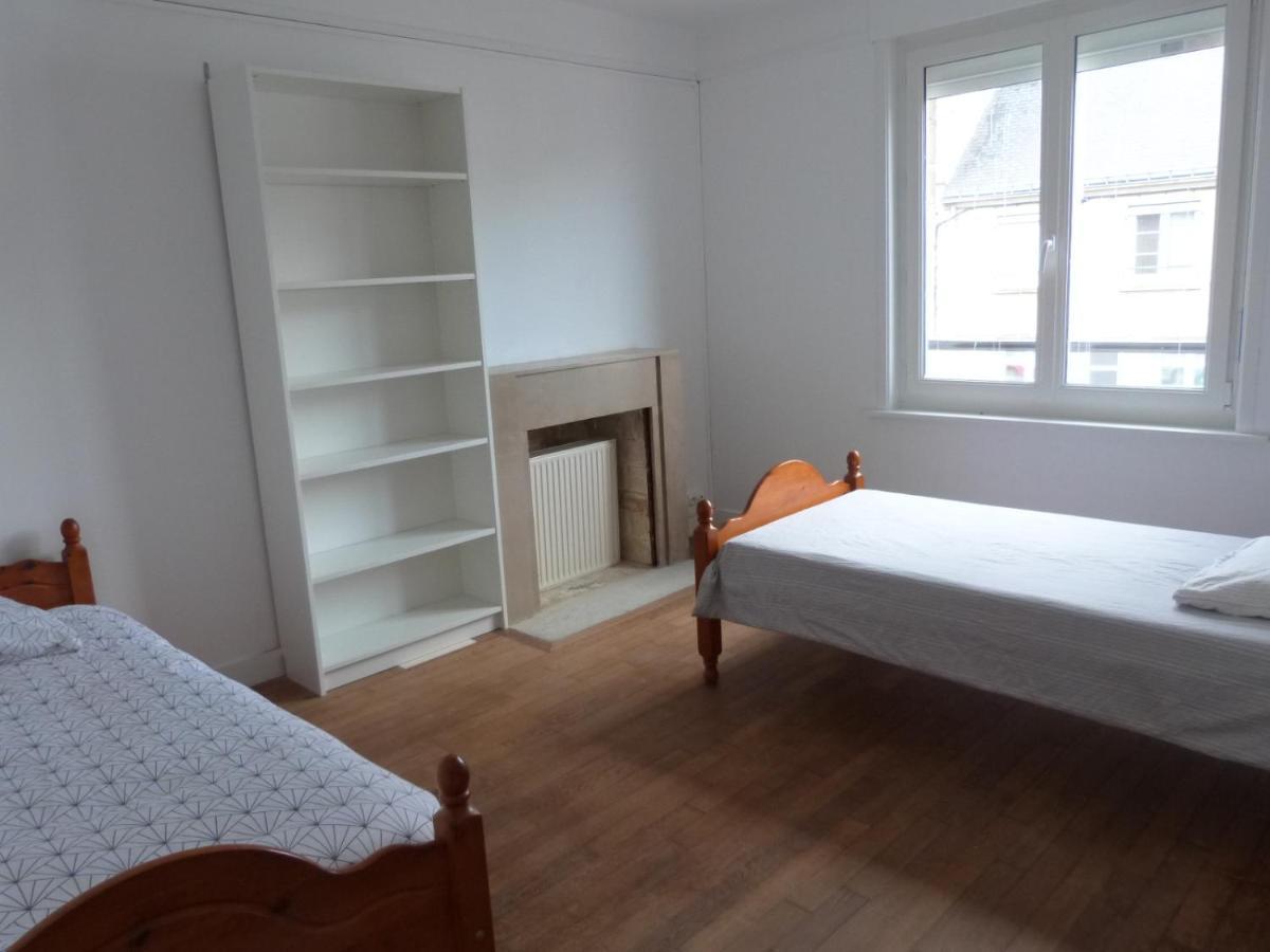 Gite Iaorana - Maison En Centre Ville Valognes Buitenkant foto